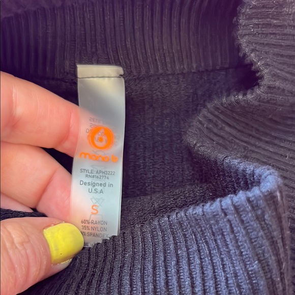 Black Ribbed Biker Shorts - Picture 2 of 2